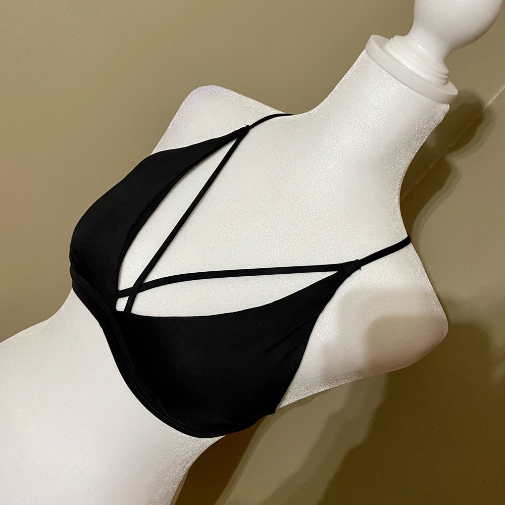 Victoria’s Secret Black Sports Bra - S